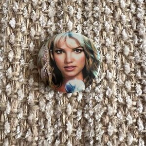 Vintage Britney Spears button pin, one size. GUC. 90’s memorabilia, pop icon